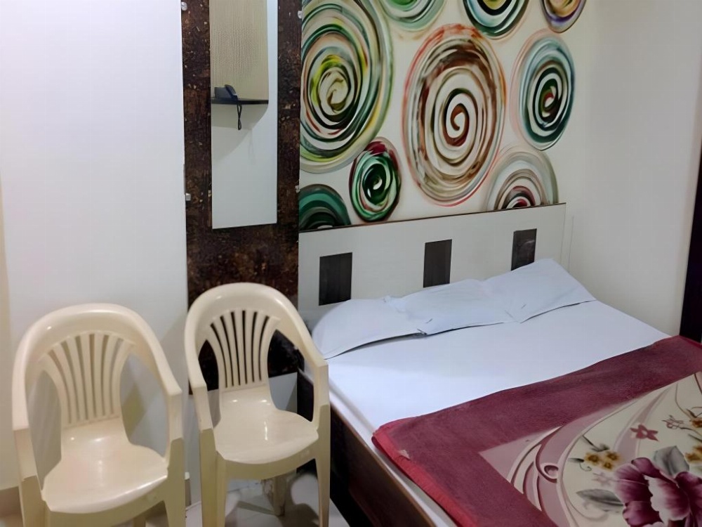 Double Bed Non-Air Conditioning